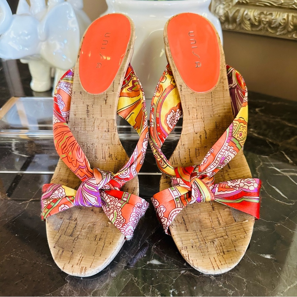 UNISA VIBRANT CLOTH PAISLEY STRAP HIGH HEEL SIZE 9M W/ 4” HEEL GOOD STYLISH - Picture 2 of 11